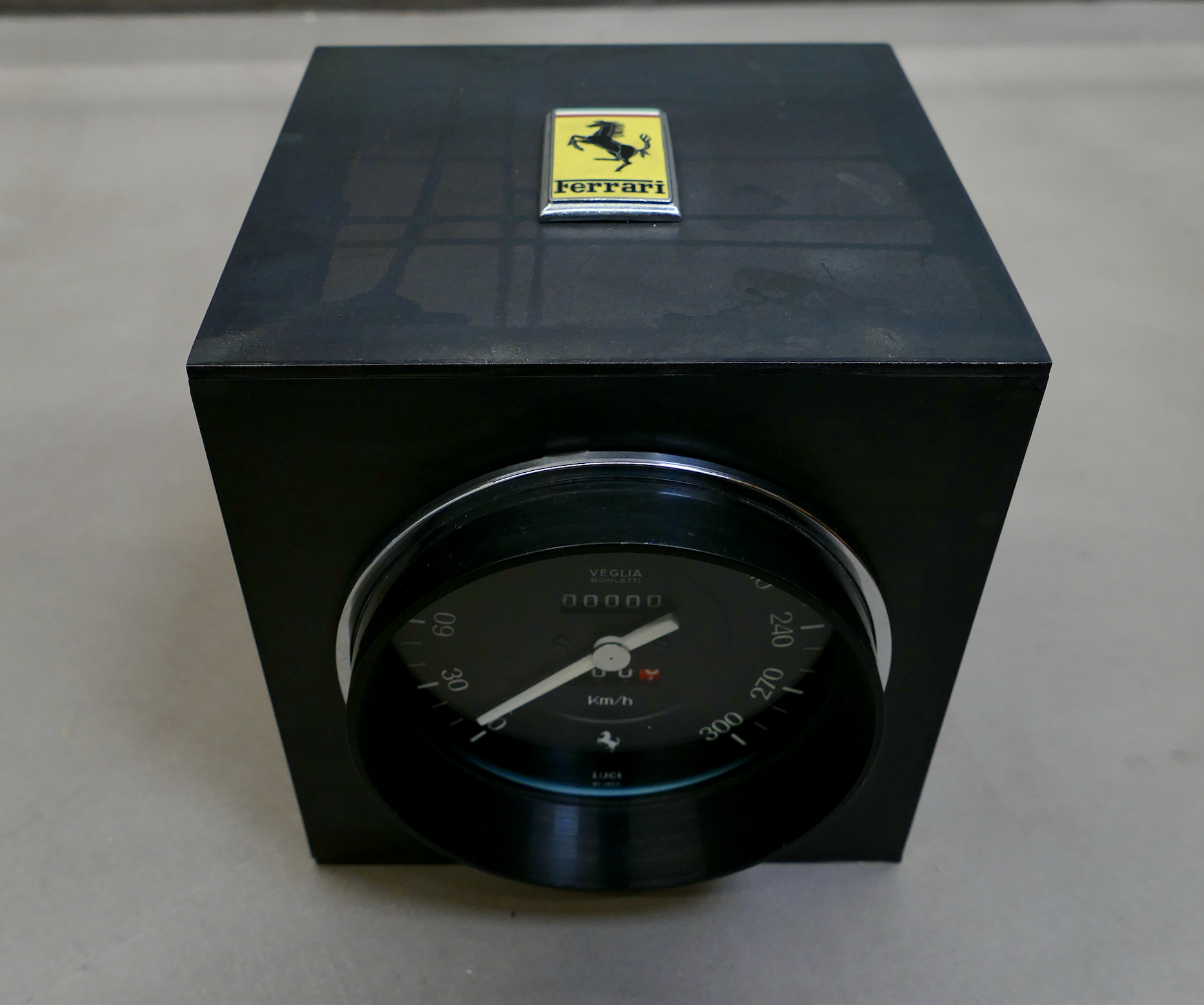 Tacho-Uhr – Unikat im ZÜRIRING-Shop