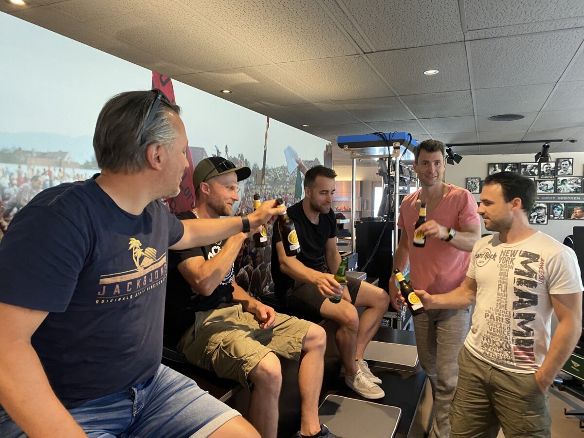 Guests at an event at the ZÜRIRING Motodrom