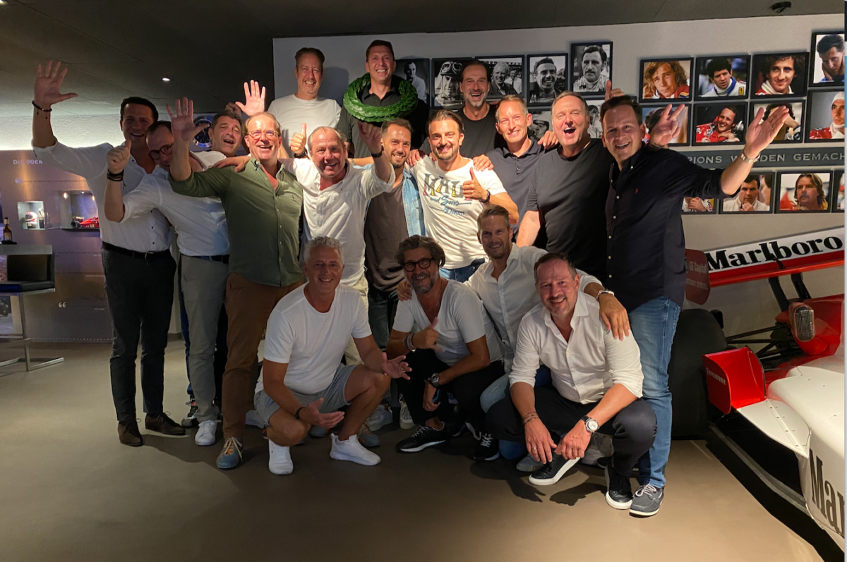 Guests at an event at the ZÜRIRING Motodrom