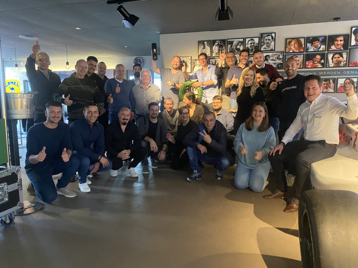 Stimmung bei einem Event im ZÜRIRING Motodrom in Dietikon