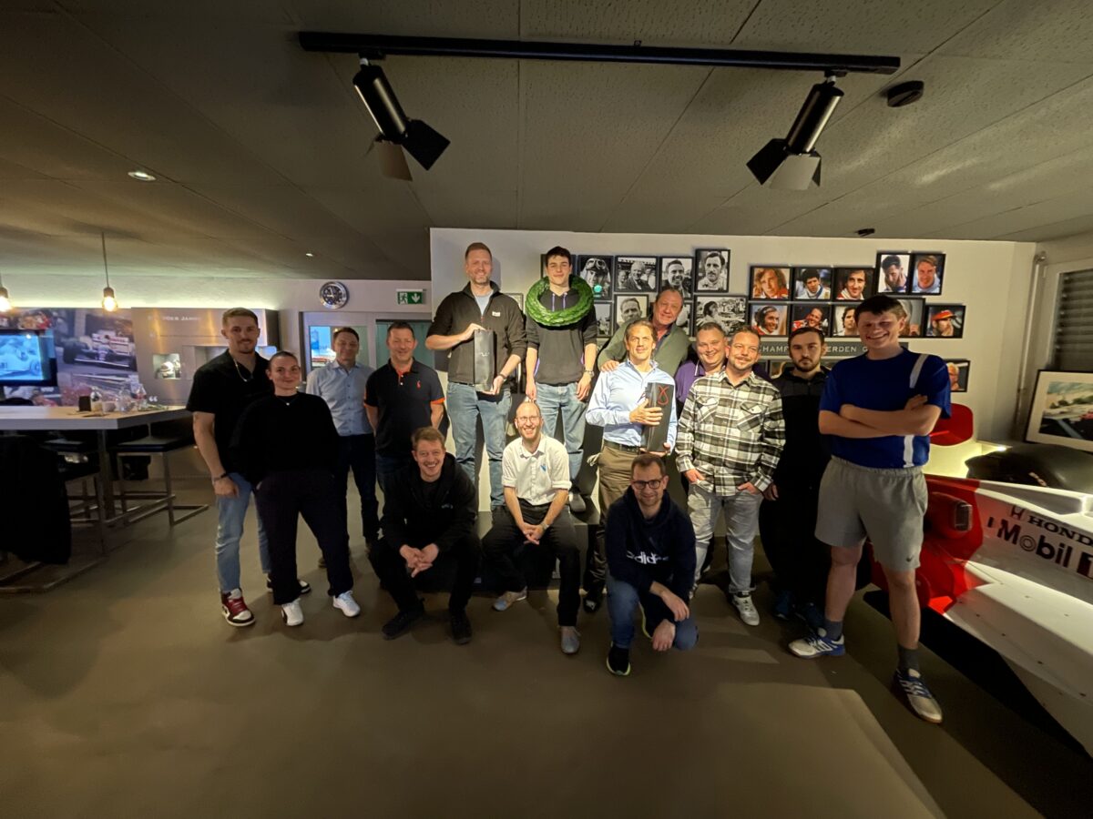 Stimmung bei einem Event im ZÜRIRING Motodrom in Dietikon